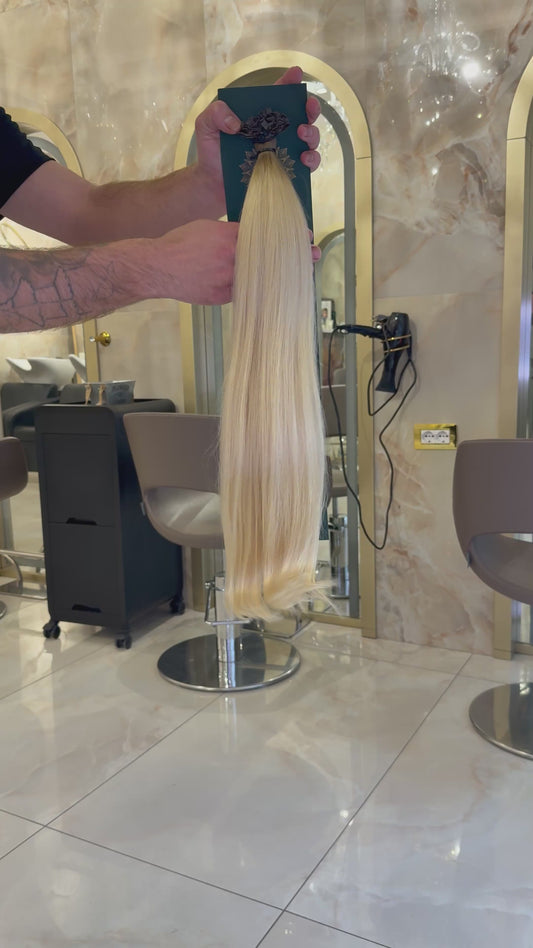 On-keratin “Questo servizio si svolge in salone, prenota il giorno dopo l’acquisto tramite WhatsApp o chiamata.”